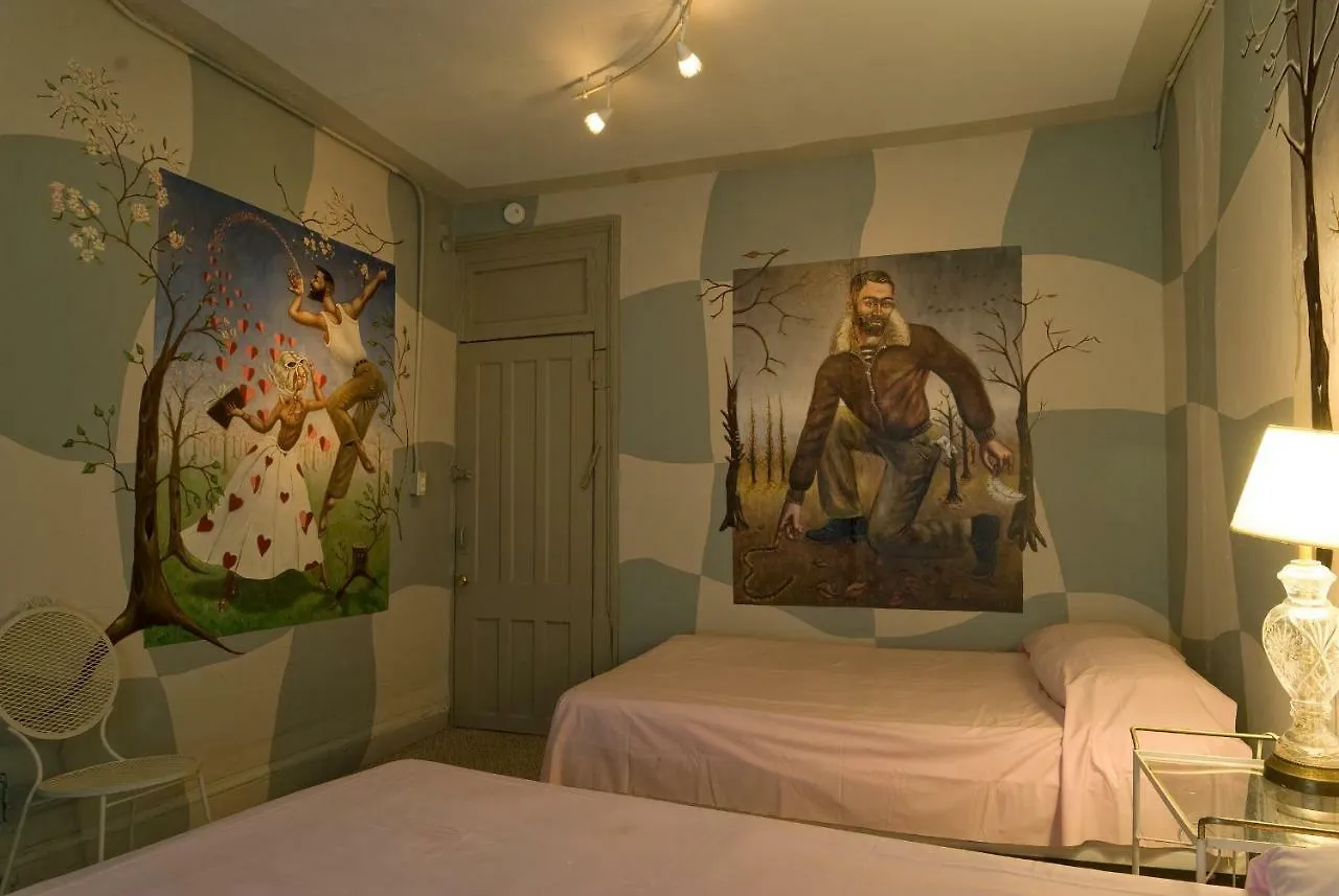 Carlton Arms Hotel New York 2*,  United States